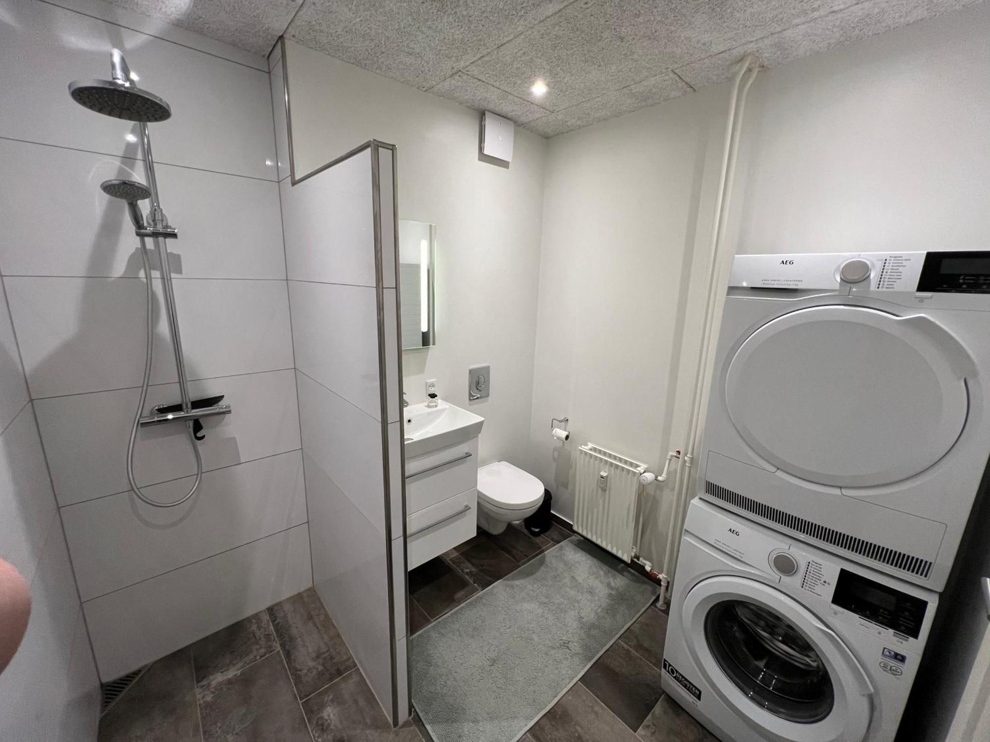 Nyrenoveret Lejlighed Med Balkon Og Parkering Esbjerg Extérieur photo